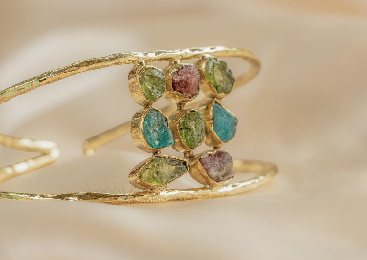 Aluna Stone Cuff – Forest handmade brass bracelet in gold — Land of Sundara