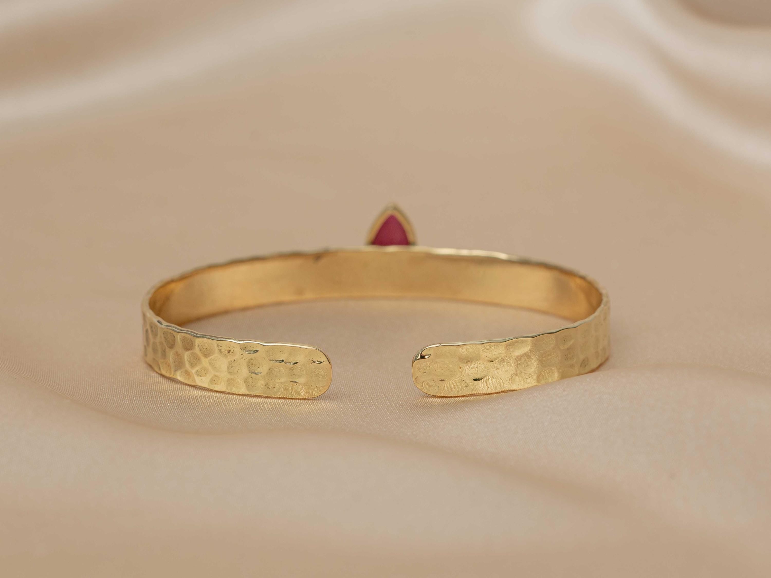 Inca Stone Hammered Bracelet in Scarlett