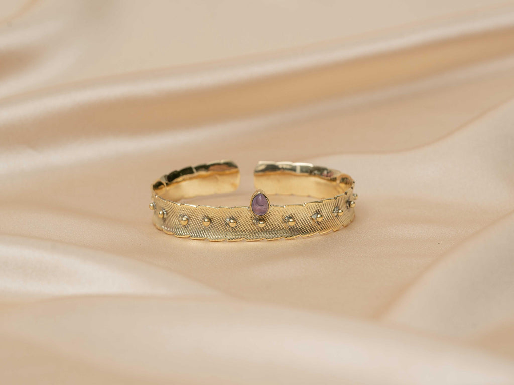 Ananda Warrior Hammered Bracelet in Amethyst