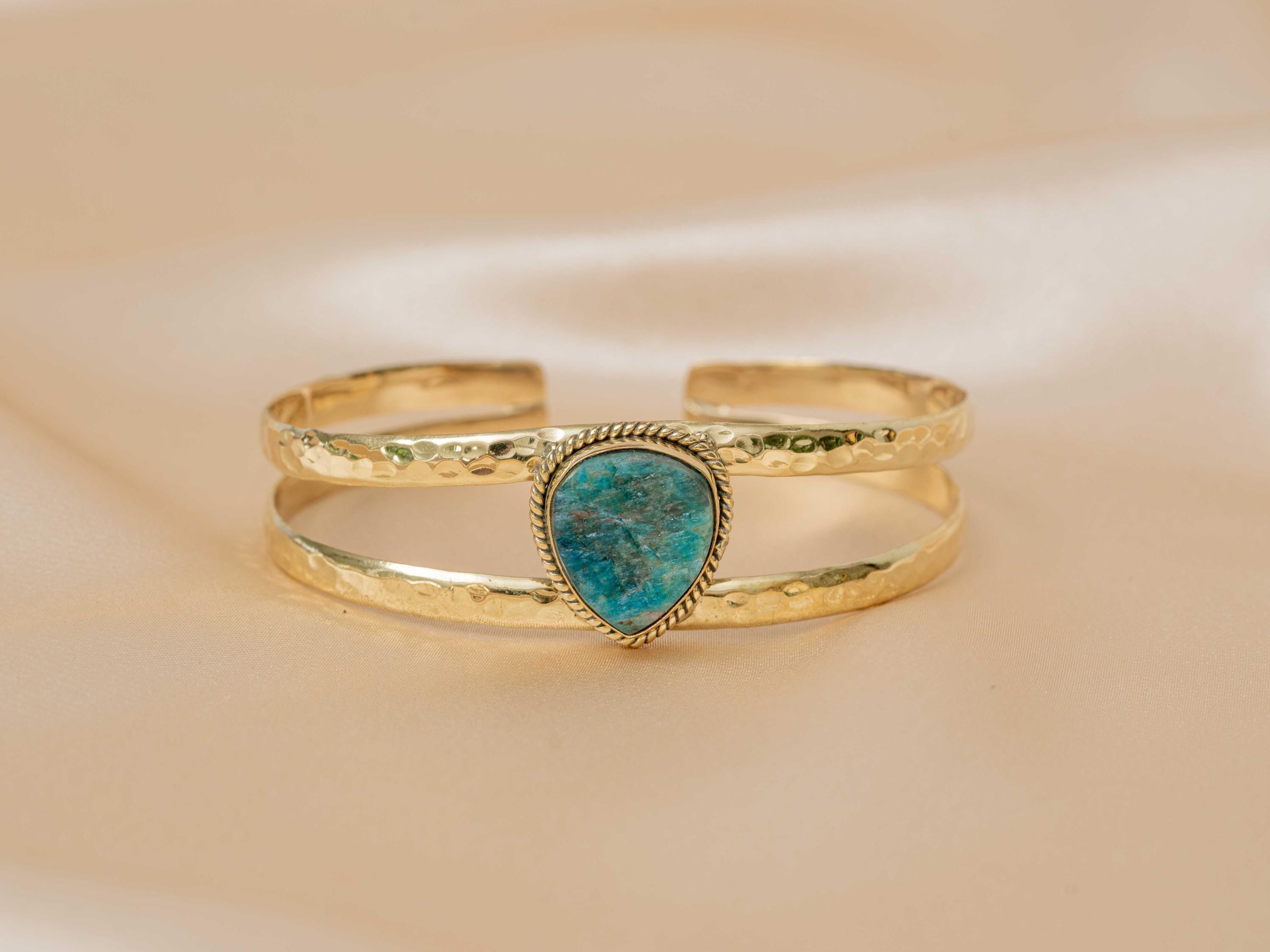 Azura Hammered Bracelet in White Quartz