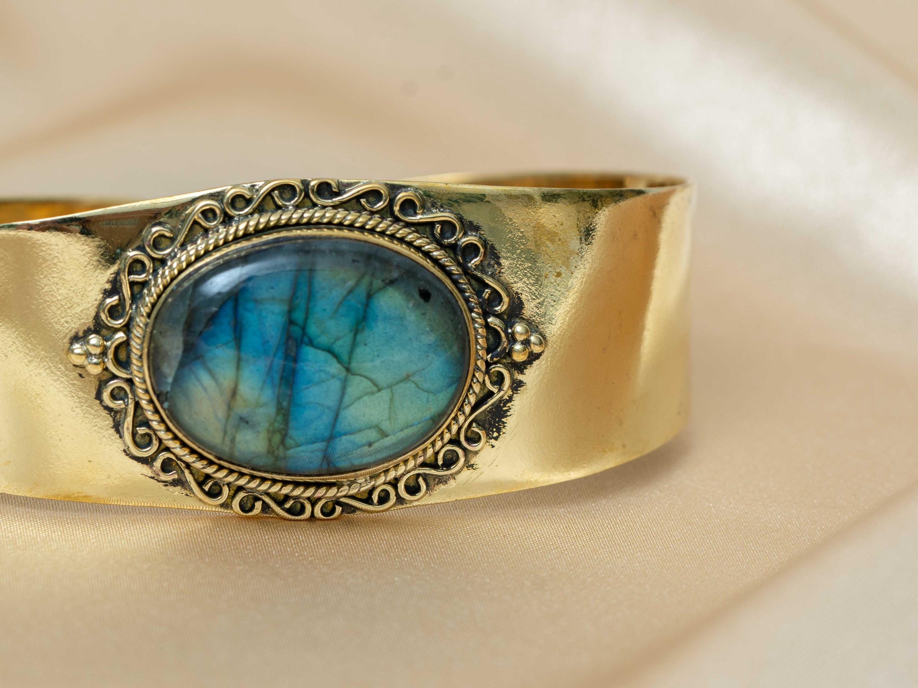 Nyx Bracelet