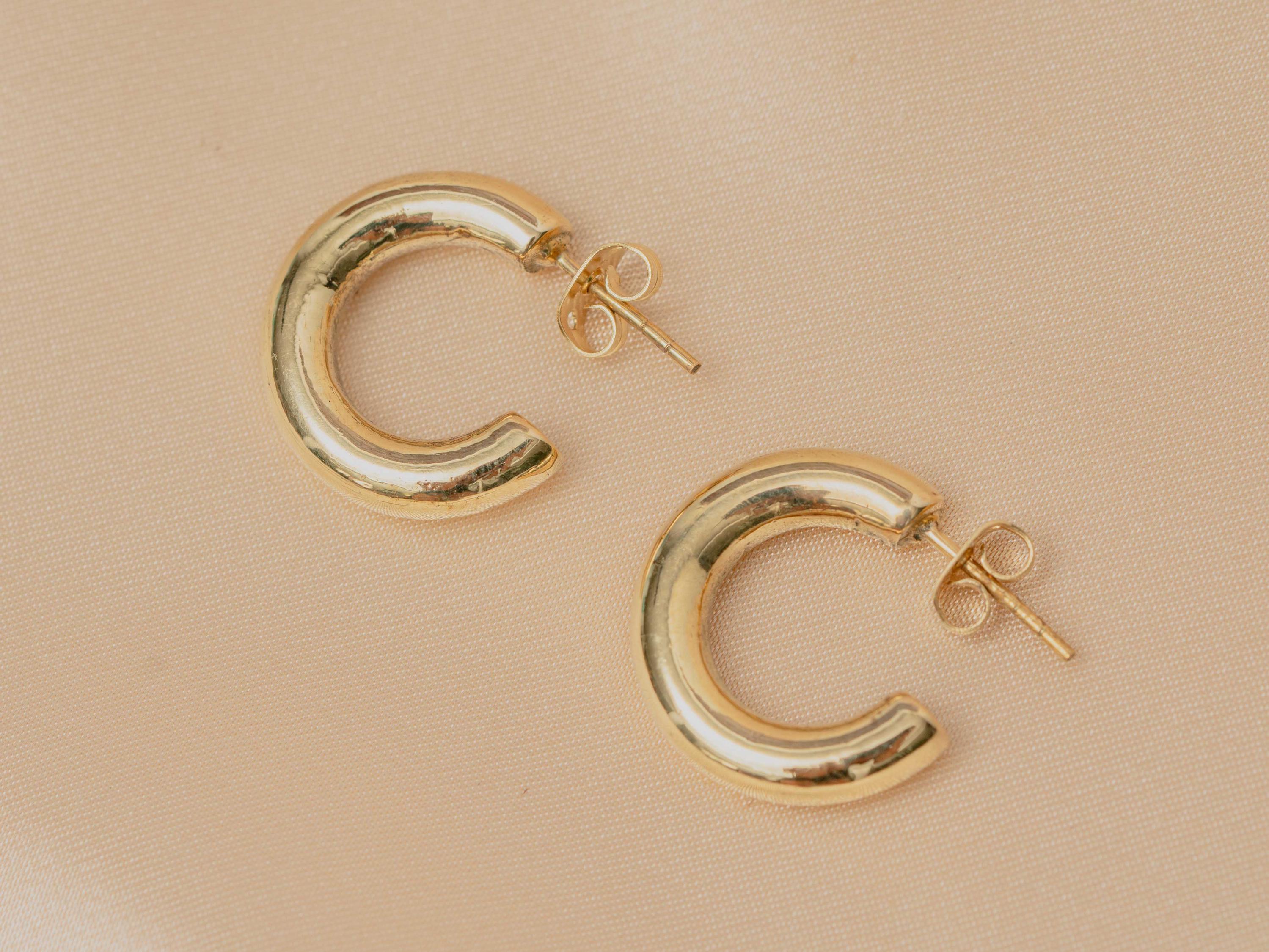 Safi Cuff Hoop Earring - Small
