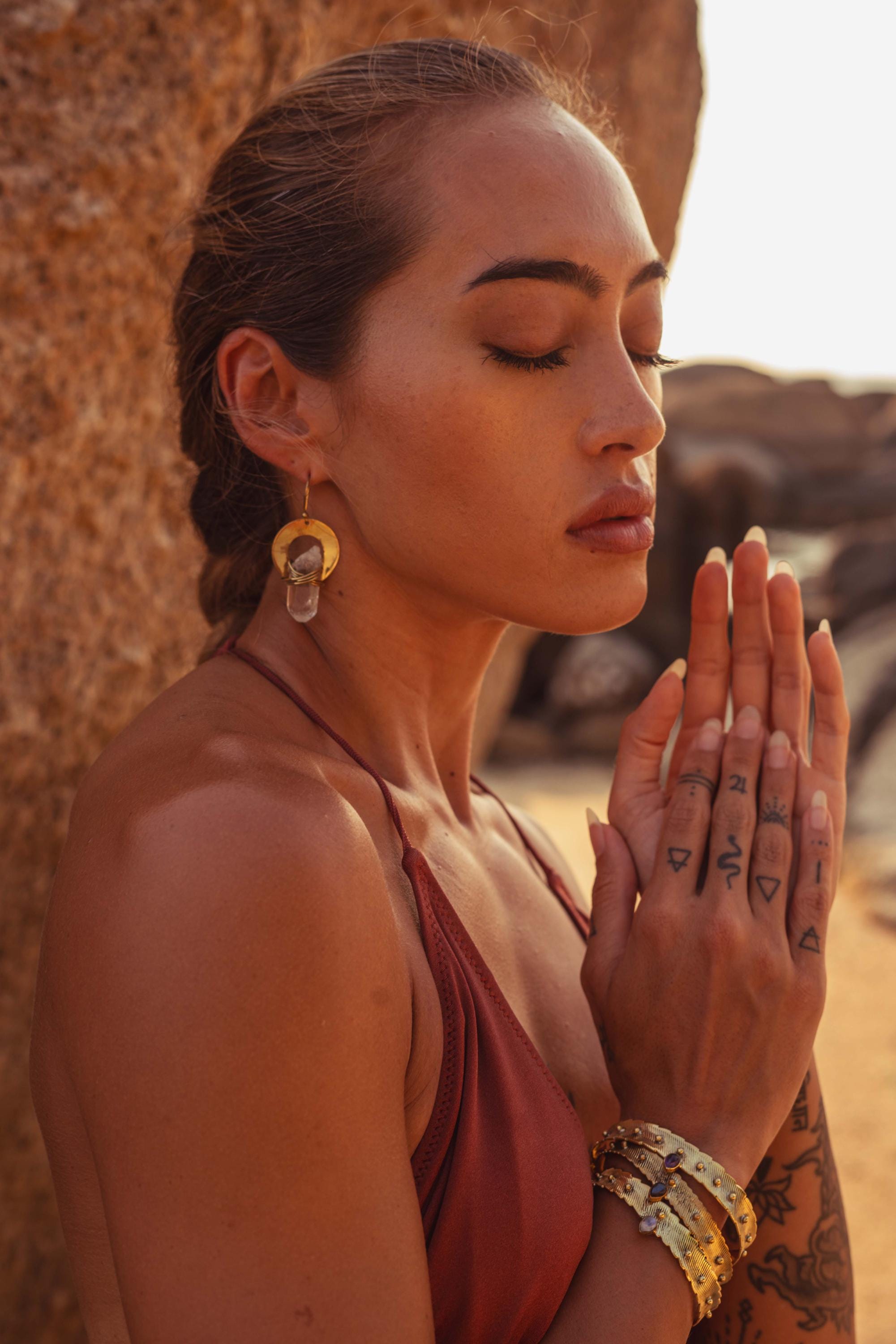 Wrapped Up White Quartz Earring