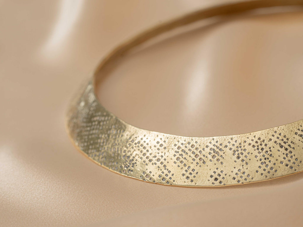 Ishara Collar