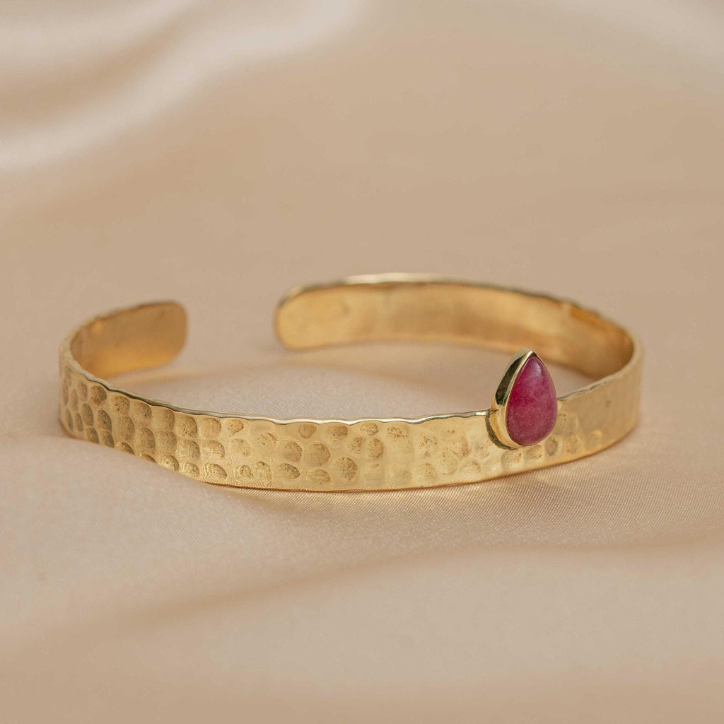 Inca Stone Hammered Bracelet in Scarlett