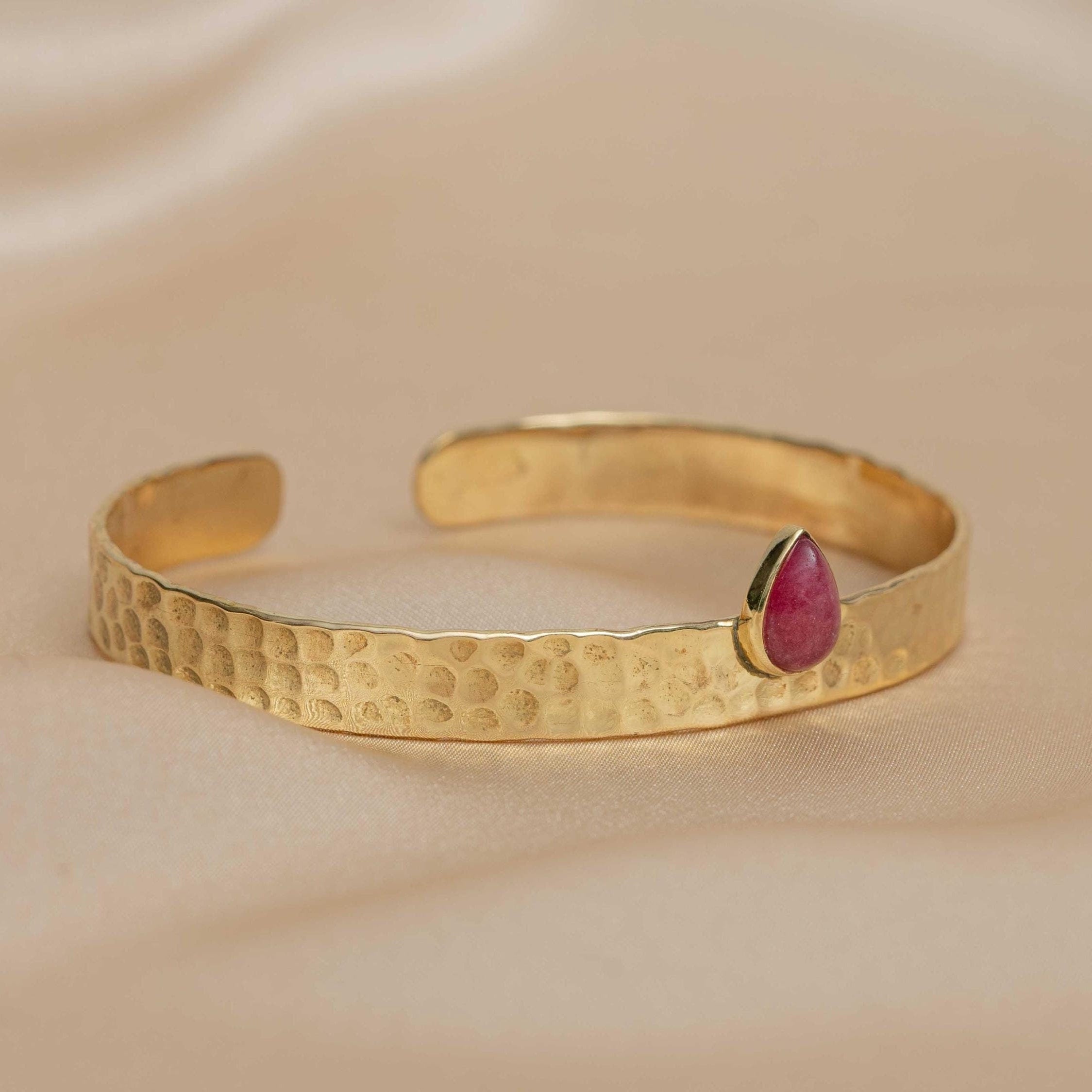Inca Stone Hammered Bracelet in Scarlett