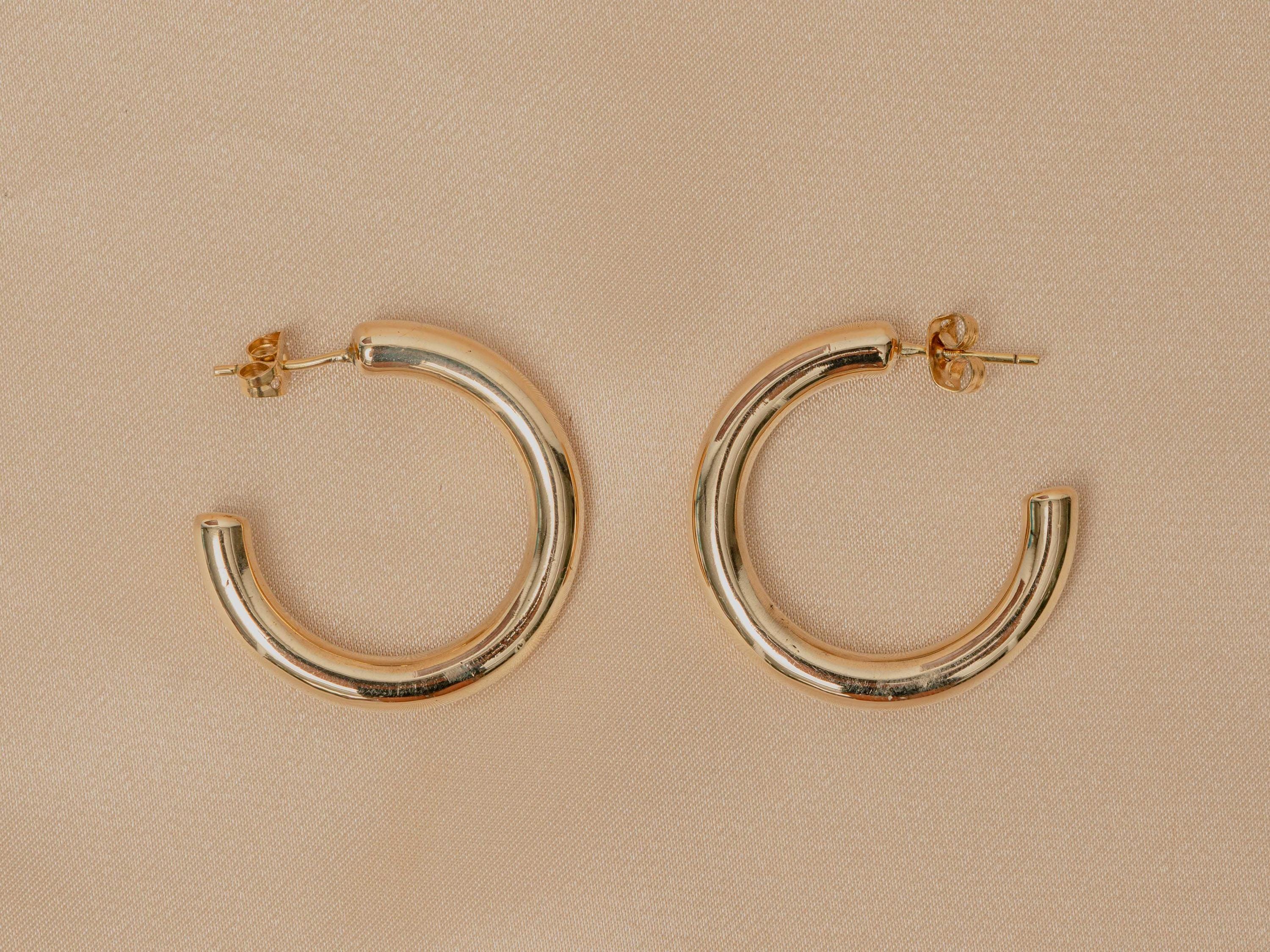 Safi Cuff Hoop Earring - Large