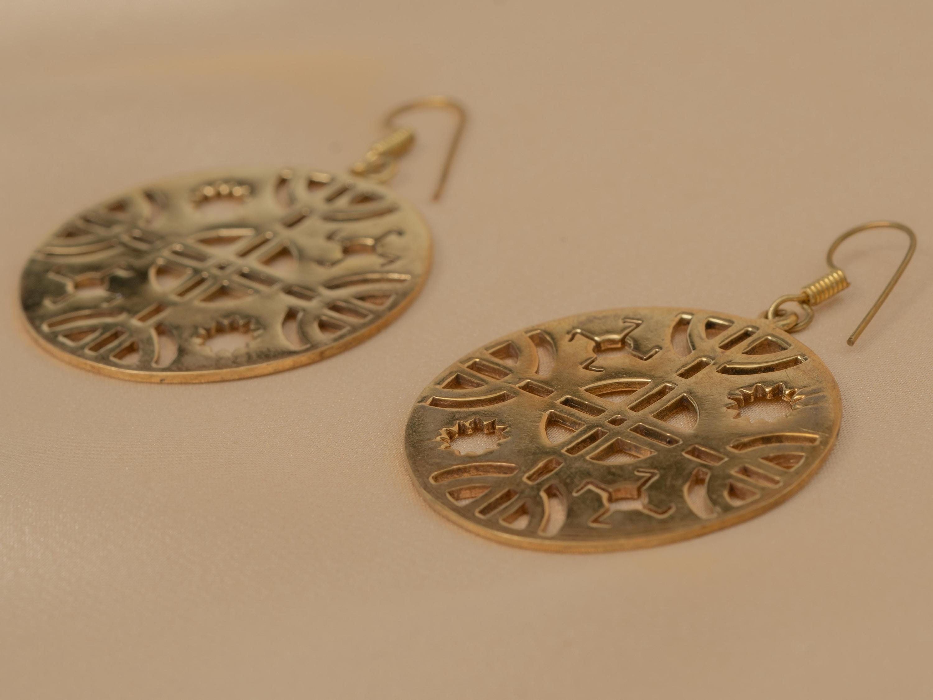 Inka Ruin Disc Earrings